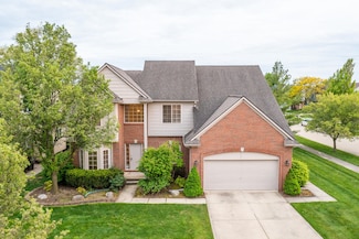 17280 Breckenridge Dr, Clinton Township, MI 48038