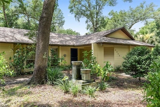 2340 NW 38th St, Gainesville, FL 32605