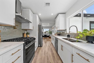 5243 Tara Place, San Diego, CA 92117