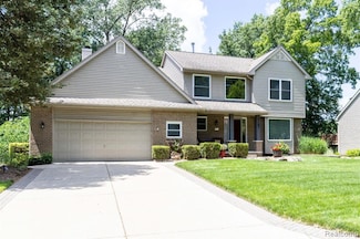 3163 W Ridge Ct, Commerce Township, MI 48390