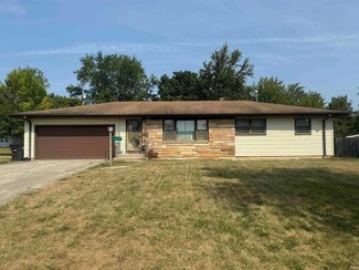 4816 Christofer Ln, Fort Wayne, IN 46806