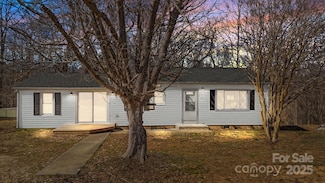 175 Kathy St, Marion, NC 28752