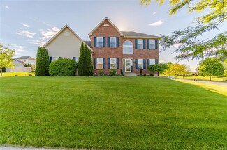 2384 Madeira Dr, Macungie, PA 18062