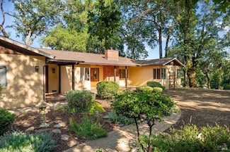 525 Keyes Ave, Angwin, CA 94508