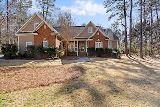 104 Arlington Dr, Greenwood, SC 29646