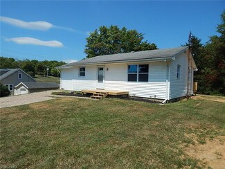 5717 Melody Ln, Nashport, OH 43830