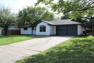 5612 Westcreek Dr, Fort Worth, TX 76133