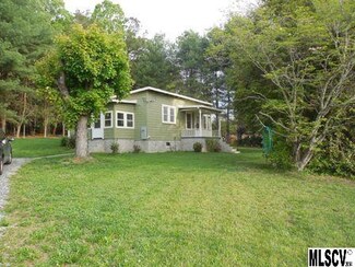 1278 Misty Morn Dr, Lenoir, NC 28645