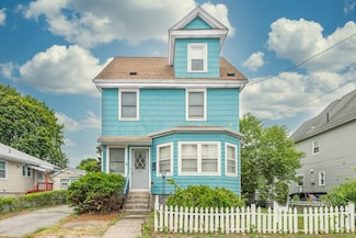 98 Safford St, Quincy, MA 02170
