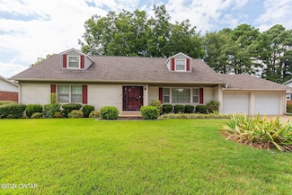 105 Skyridge Dr, Jackson, TN 38305