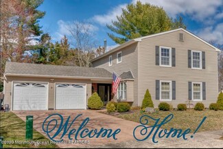 2 Bugle Ct, Howell, NJ 07731