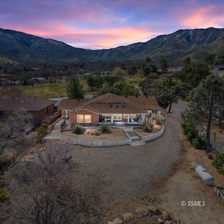 6211 Sagebrush Rd, Lake Isabella, CA 93240