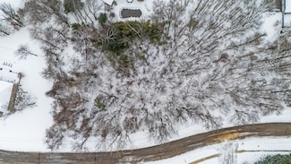 1980 N Donna Dr, Stevensville, MI 49127