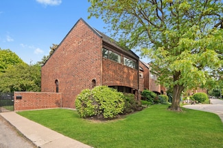 924 S May St, Chicago, IL 60607
