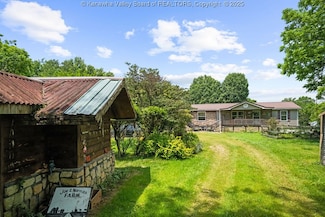 2873 Oak Hill Ridge Rd, Bomont, WV 25030