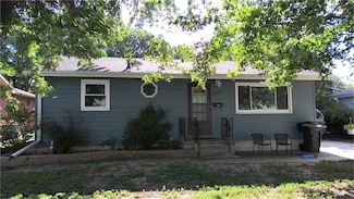 3703 E Ave, Kearney, NE 68847