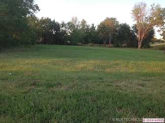 2425 E Apache St, Tulsa, OK 74110