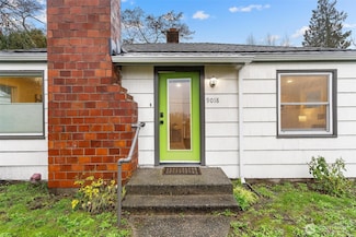 9018 14th Ave SW, Seattle, WA 98106