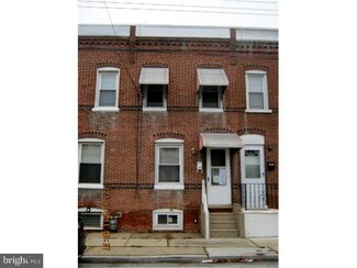 1208 E 11th St, Crum Lynne, PA 19022