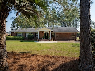 142 Brighton Rd, Tifton, GA 31794