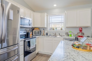 182 Whispering Meadows Pkwy, Branson, MO 65616