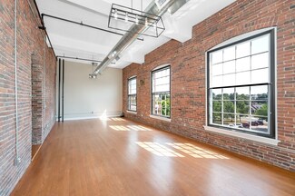 491 Dutton St Unit 413, Lowell, MA 01854
