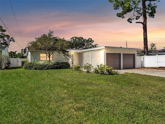 4870 Venetian Blvd NE, Saint Petersburg, FL 33703