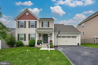 212 Kenneth Dr, Leola, PA 17540