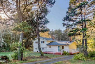 2333 Highway 101 N, Yachats, OR 97498