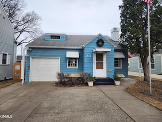 318 C Ave W, Bismarck, ND 58501