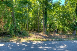0 Low Ln, Bristol, RI 02809