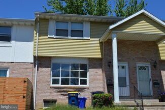 1885 Lakeside Dr, Middletown, PA 17057
