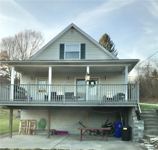 1103 Hoffman Dr, Oakdale, PA 15071