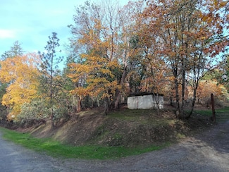 297 Melissa Ln, Grants Pass, OR 97526