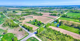 2951 N Meridian Rd, Hudson, MI 49247