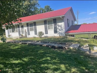 223 State Route E, Fayette, MO 65248