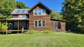 358 Woods Rd, Brookfield, VT 05036