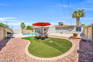 3221 W Sells Dr, Phoenix, AZ 85017