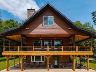 140 Tonkin Rd, Ishpeming, MI 49849