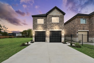 4516 Maggie St Unit AB, Houston, TX 77051