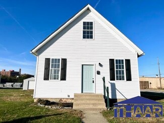 42 N 11th St, Terre Haute, IN 47807