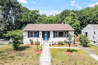 12 Beresford St, Lawrence, MA 01843