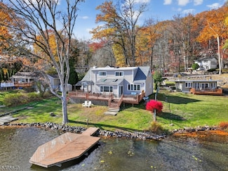 47 W Shore Trail, Stockholm, NJ 07460