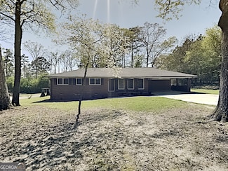 2529 Britt Rd, Snellville, GA 30078