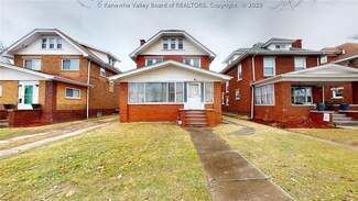 2958 3rd Ave, Huntington, WV 25702