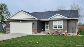 621 Range Rd, Kimball, MI 48074