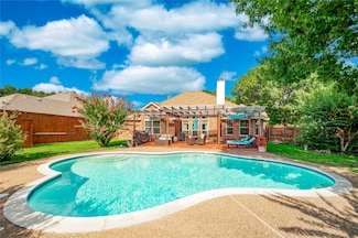 1701 Brook Ln, Flower Mound, TX 75028