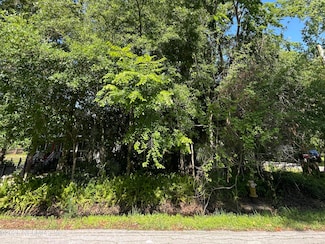 1318 Eisenhower Dr, Saint Augustine, FL 32084