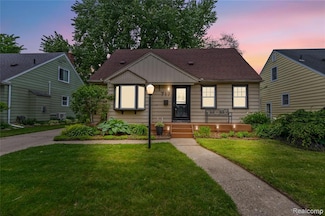 717 N Vermont Ave, Royal Oak, MI 48067