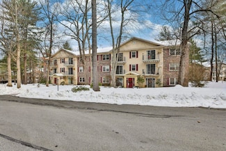 4 Autumn Leaf Dr Unit 8, Nashua, NH 03060